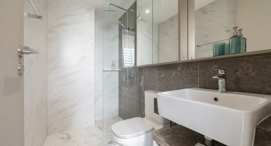 For sale and for rent 2 bedrooms condo in Khlong Toei, Bangkok
