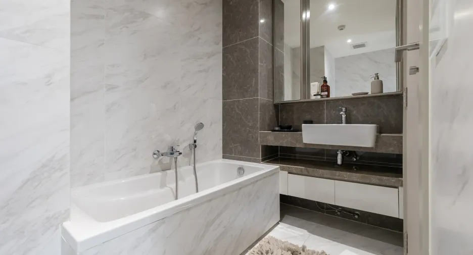 For sale and for rent 2 bedrooms condo in Khlong Toei, Bangkok