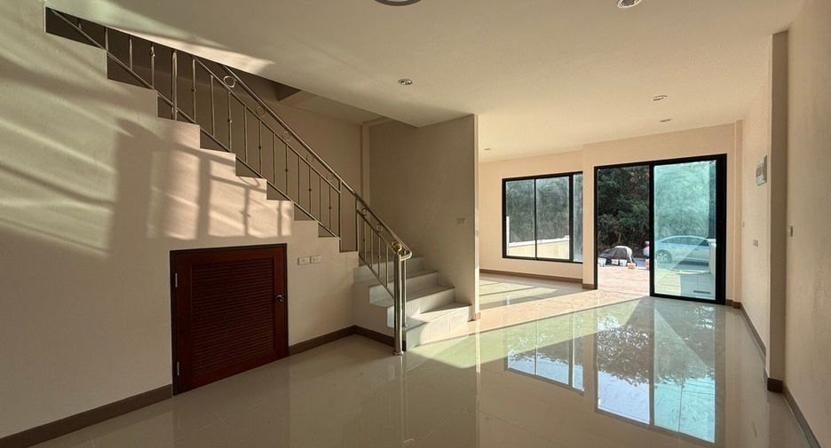 For sale 3 bedrooms townhouse in Hua Hin, Prachuap Khiri Khan