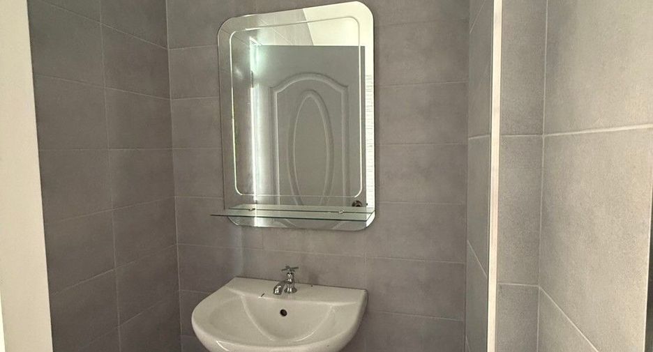 For sale 3 bedrooms townhouse in Hua Hin, Prachuap Khiri Khan