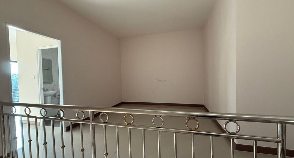 For sale 3 bedrooms townhouse in Hua Hin, Prachuap Khiri Khan
