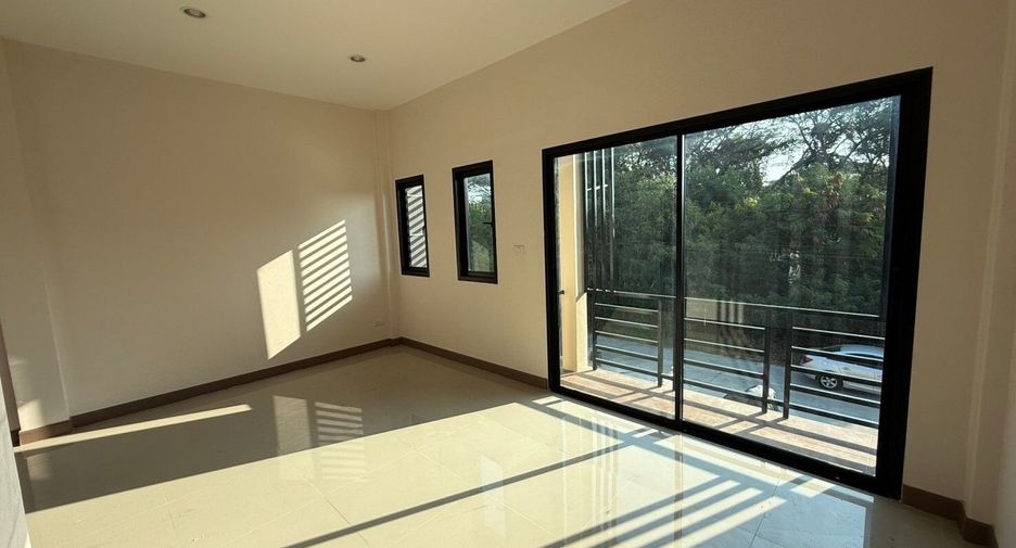 For sale 3 bedrooms townhouse in Hua Hin, Prachuap Khiri Khan