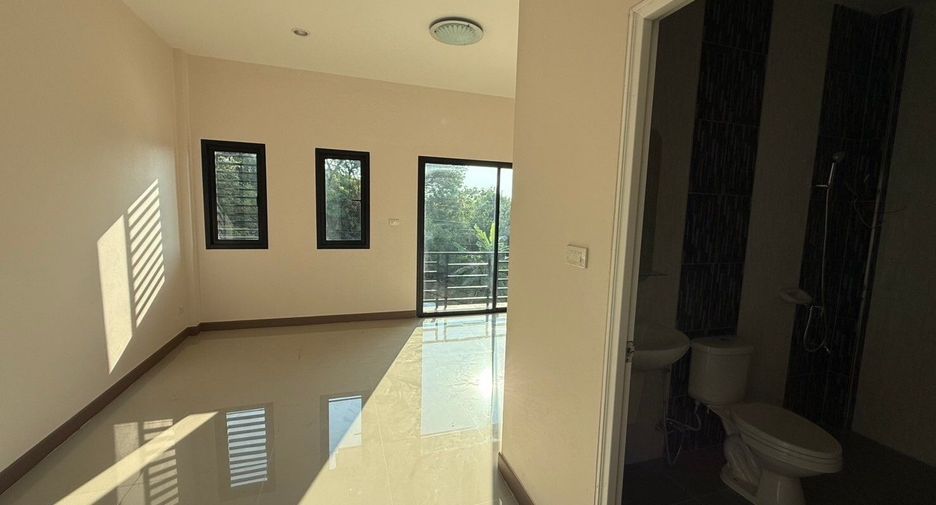 For sale 3 bedrooms townhouse in Hua Hin, Prachuap Khiri Khan