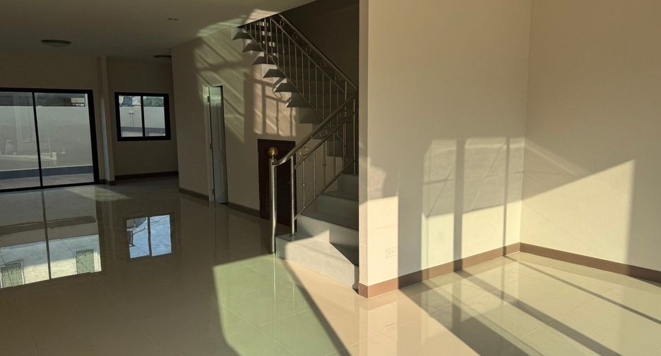 For sale 3 bedrooms townhouse in Hua Hin, Prachuap Khiri Khan