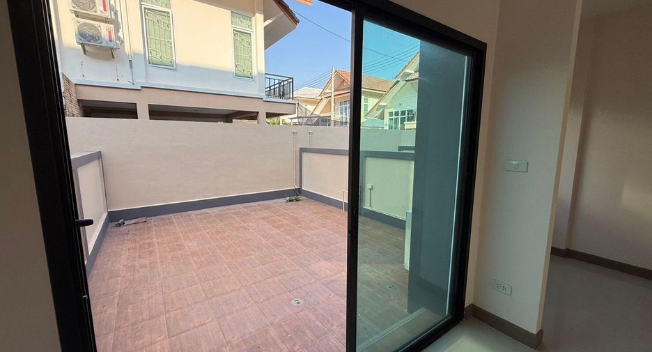 For sale 3 bedrooms townhouse in Hua Hin, Prachuap Khiri Khan