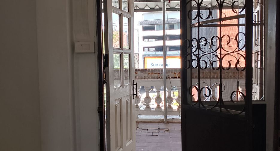 For sale 3 bedrooms townhouse in Mueang Chiang Mai, Chiang Mai