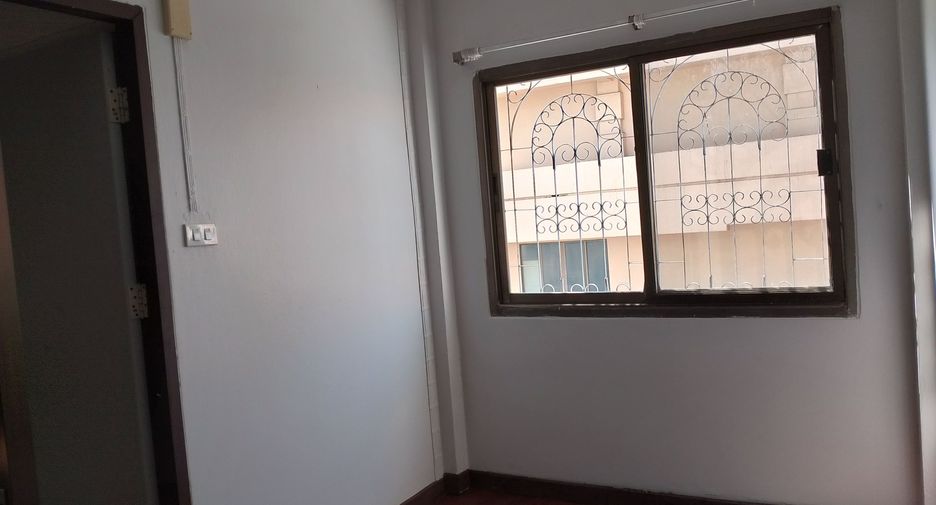 For sale 3 bedrooms townhouse in Mueang Chiang Mai, Chiang Mai