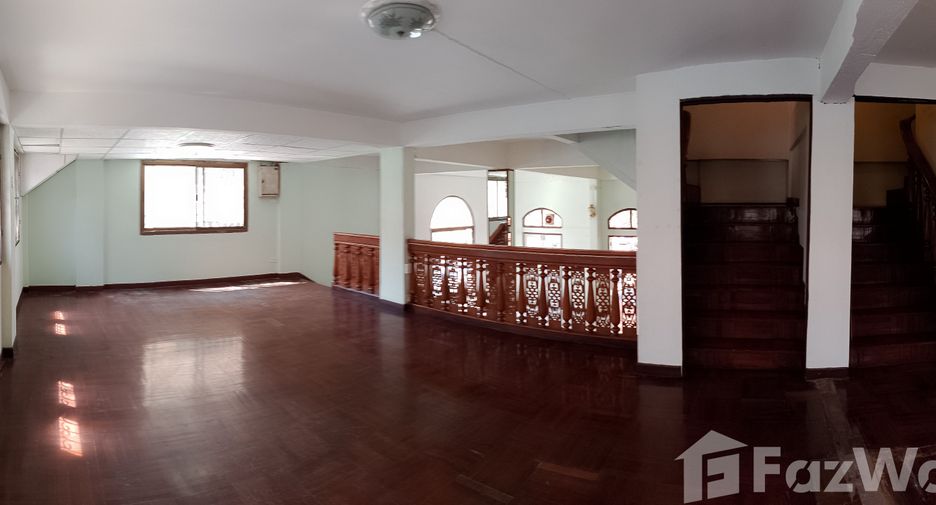 For sale 3 bedrooms townhouse in Mueang Chiang Mai, Chiang Mai