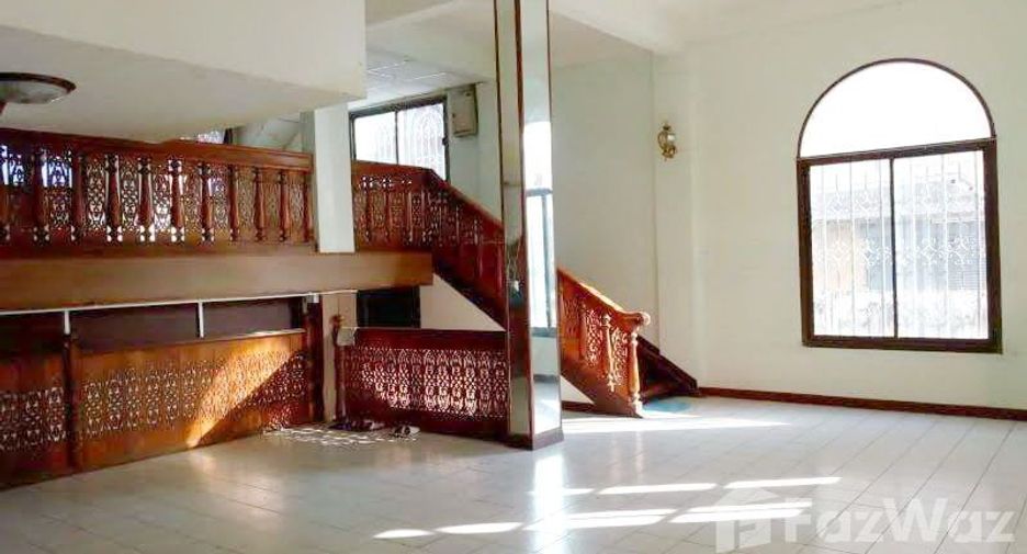 For sale 3 bedrooms townhouse in Mueang Chiang Mai, Chiang Mai