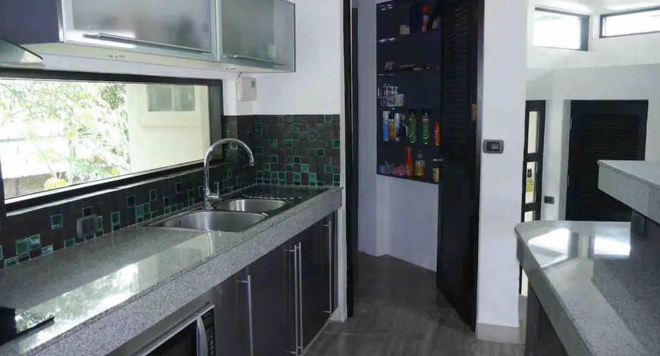 For rent 3 bedrooms villa in Ko Samui, Surat Thani