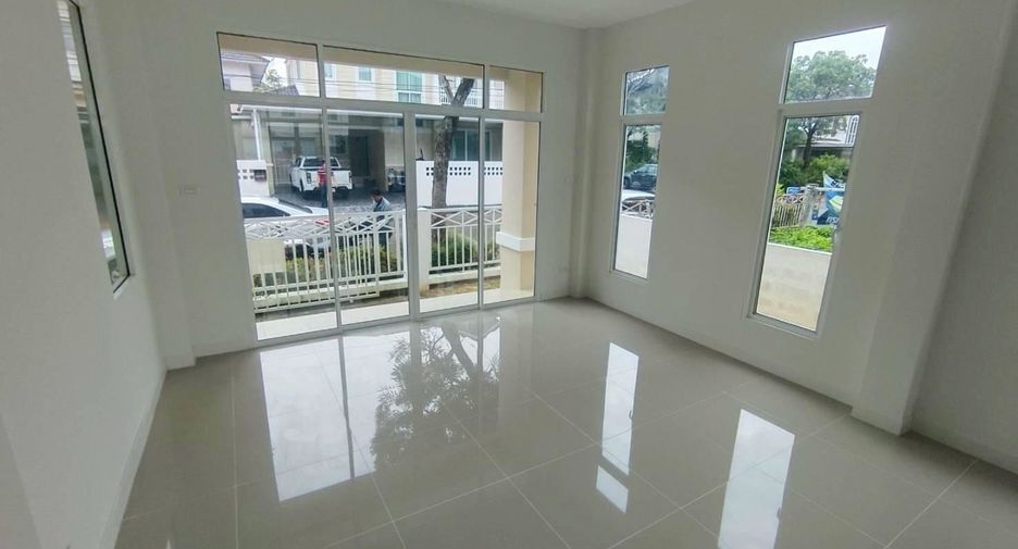 For sale 3 bedrooms house in Prawet, Bangkok
