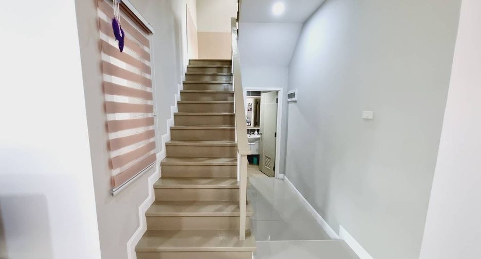 For rent 3 bedrooms house in Mueang Chiang Mai, Chiang Mai
