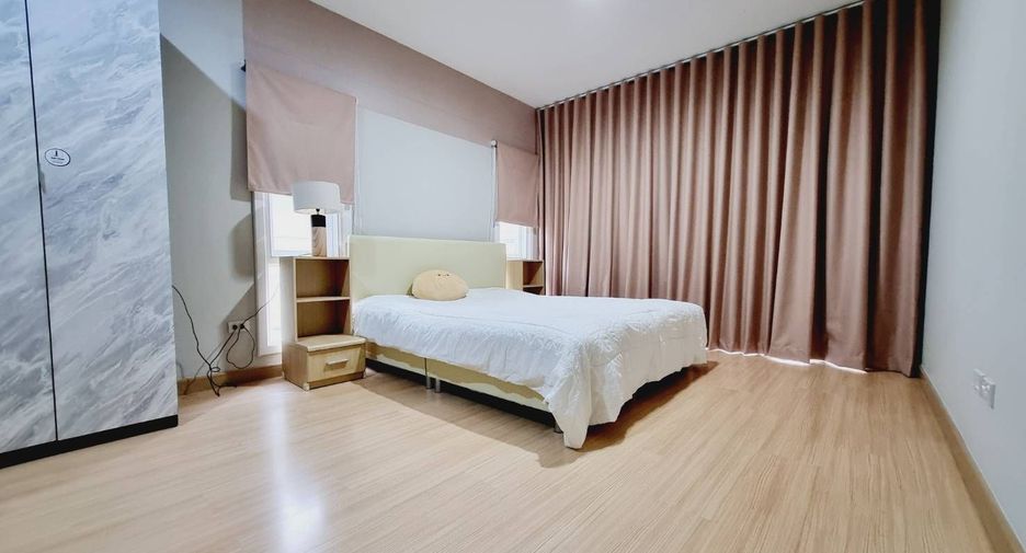 For rent 3 bedrooms house in Mueang Chiang Mai, Chiang Mai