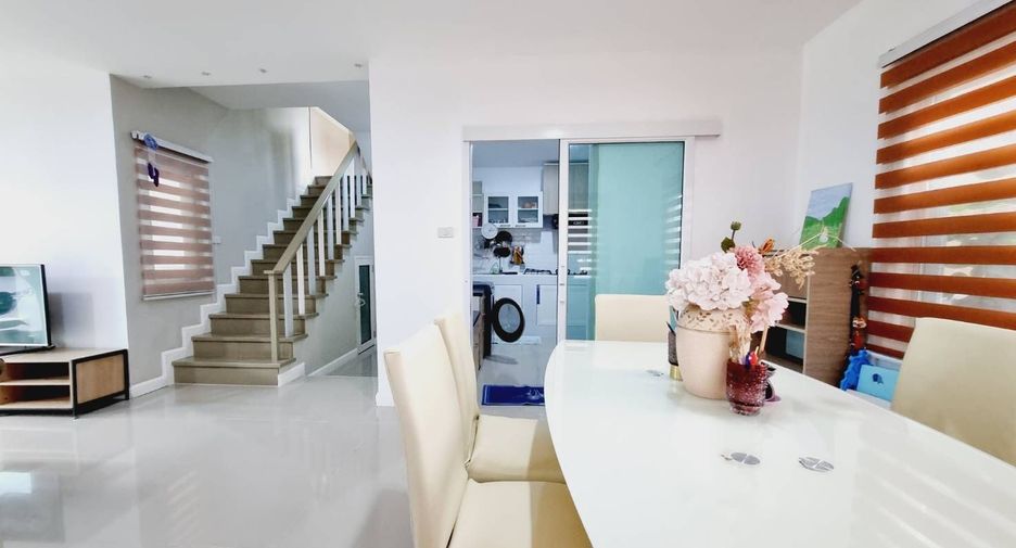 For rent 3 bedrooms house in Mueang Chiang Mai, Chiang Mai
