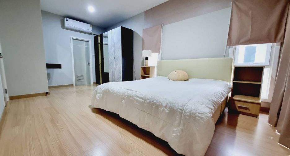 For rent 3 bedrooms house in Mueang Chiang Mai, Chiang Mai