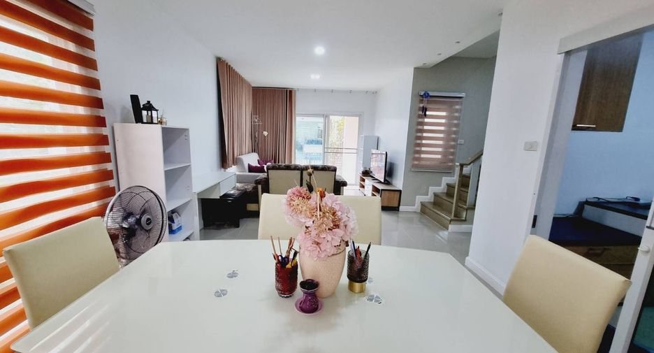 For rent 3 bedrooms house in Mueang Chiang Mai, Chiang Mai