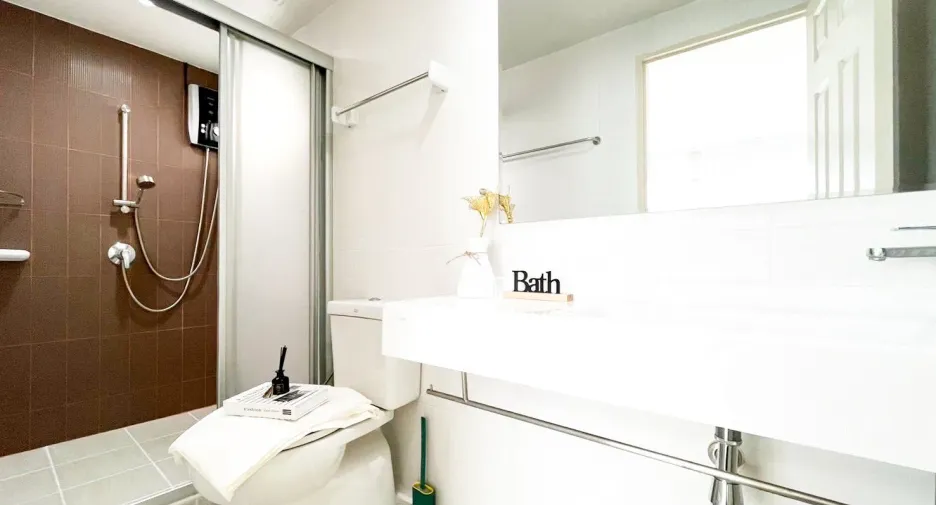 For sale 1 bed condo in Huai Khwang, Bangkok