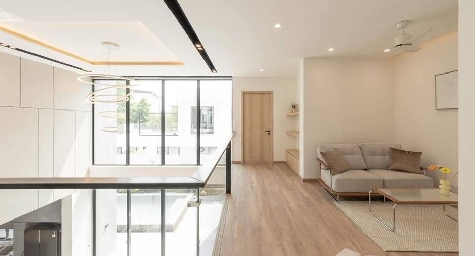 ให้เช่า 4 ห้องนอน วิลล่า ใน เมืองเชียงใหม่, เชียงใหม่