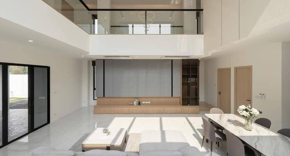 ให้เช่า 4 ห้องนอน วิลล่า ใน เมืองเชียงใหม่, เชียงใหม่
