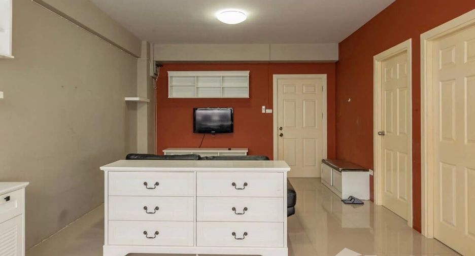 For sale and for rent 2 bedrooms condo in Khan Na Yao, Bangkok