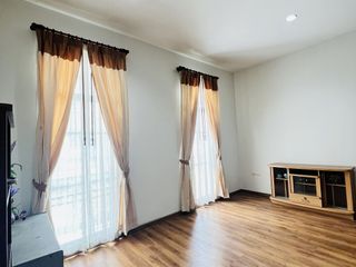 Продажа и аренда 3 спальни таунхаус в Чатучак, Бангкок