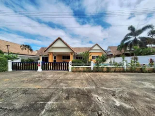 For rent 3 bedrooms villa in Hua Hin, Prachuap Khiri Khan