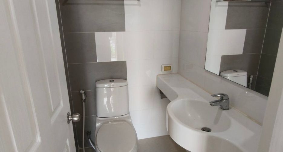 Wohnung zum Kauf mit Studio in Khlong Toei, Bangkok