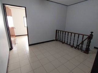 出售 2 卧室 联排别墅 在 Mueang Samut Prakan, Samut Prakan