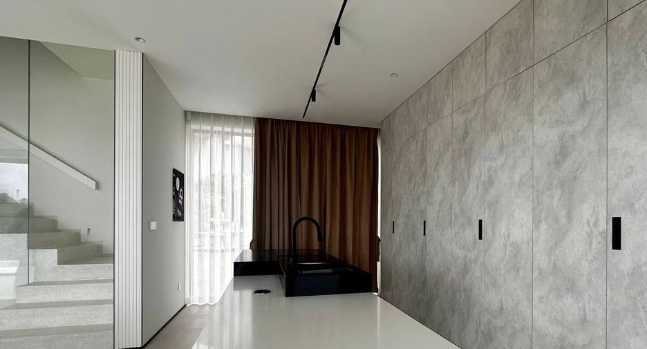 For sale 4 bedrooms villa in Ko Samui, Surat Thani
