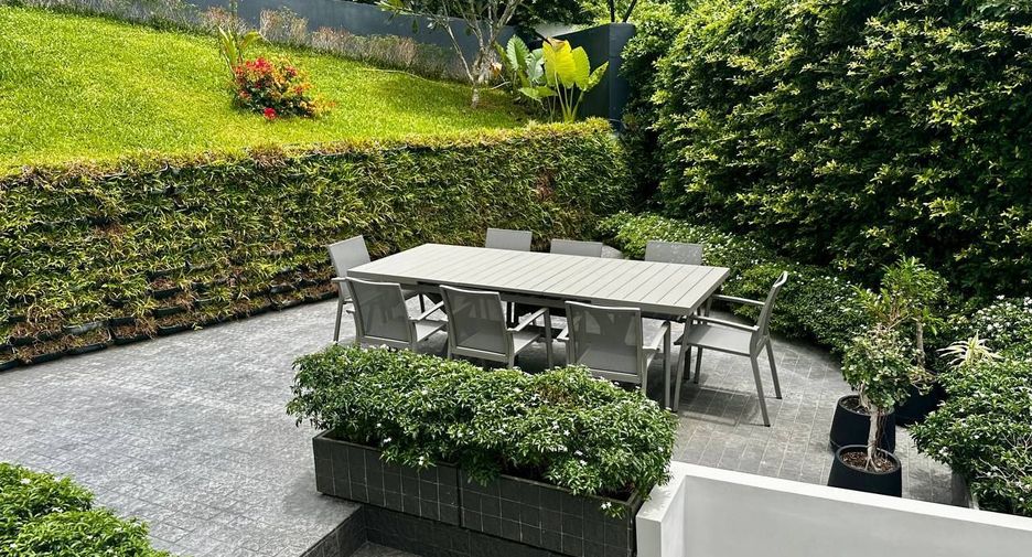 For sale 4 bedrooms villa in Ko Samui, Surat Thani