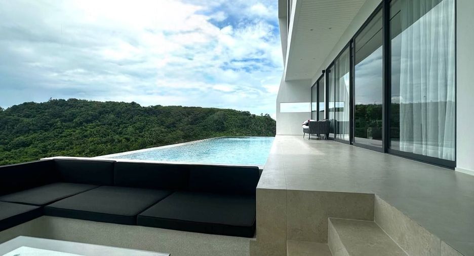 For sale 4 bedrooms villa in Ko Samui, Surat Thani