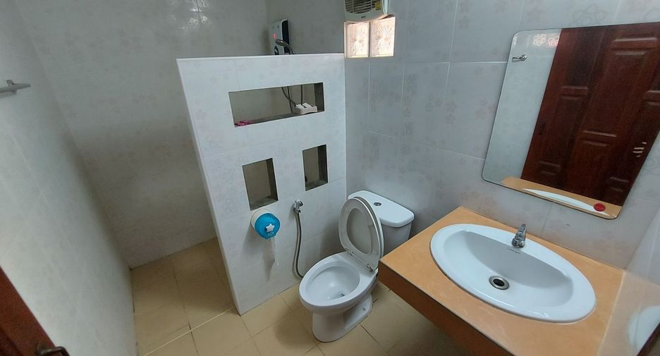 For sale 9 ベッドルーム hotel in Saraphi, Chiang Mai
