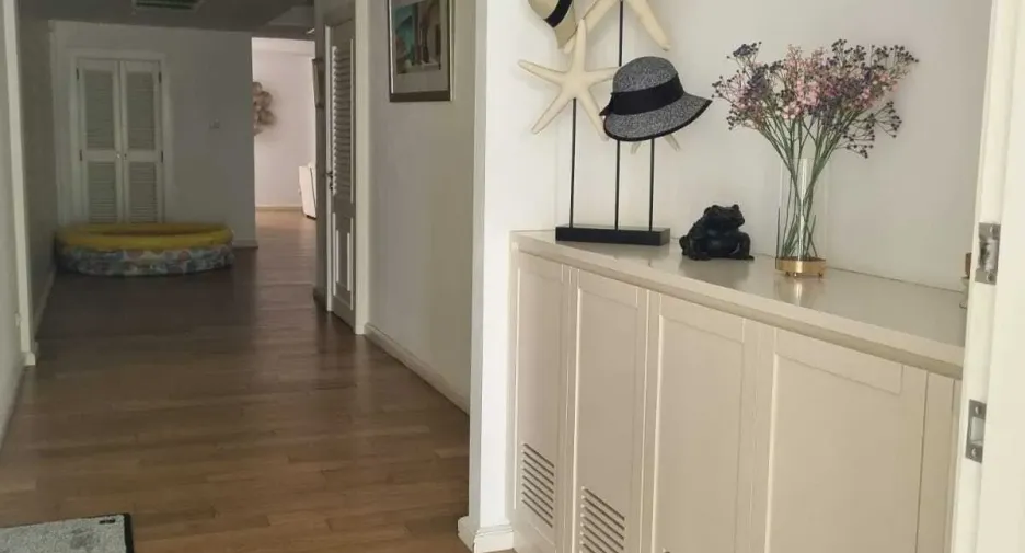 For sale 4 bedrooms condo in Hua Hin, Prachuap Khiri Khan