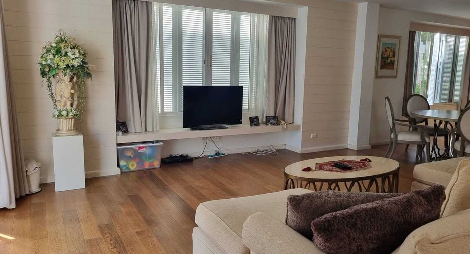 For sale 4 bedrooms condo in Hua Hin, Prachuap Khiri Khan