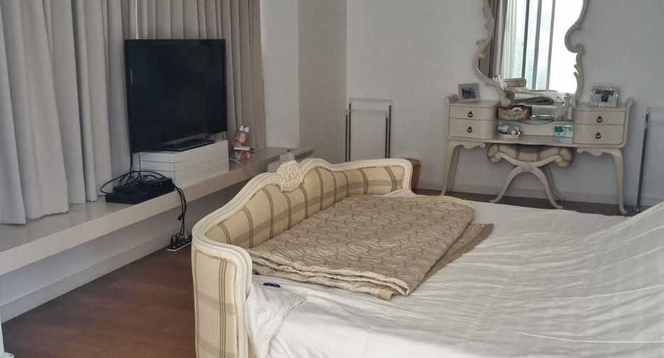 For sale 4 bedrooms condo in Hua Hin, Prachuap Khiri Khan