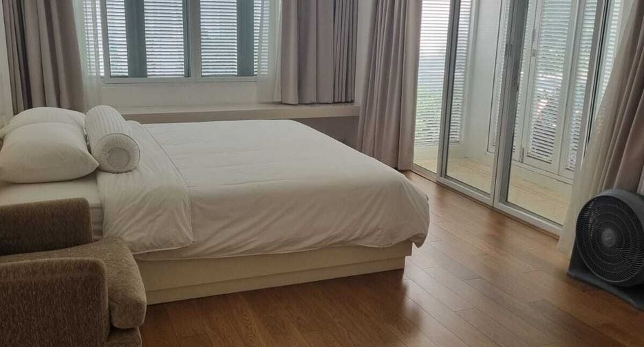 For sale 4 bedrooms condo in Hua Hin, Prachuap Khiri Khan