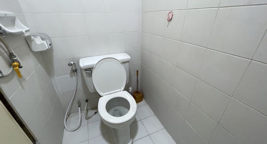 For rent 3 bedrooms townhouse in Hua Hin, Prachuap Khiri Khan