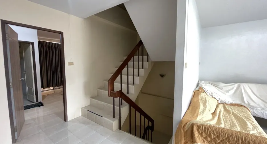 For rent 3 bedrooms townhouse in Hua Hin, Prachuap Khiri Khan