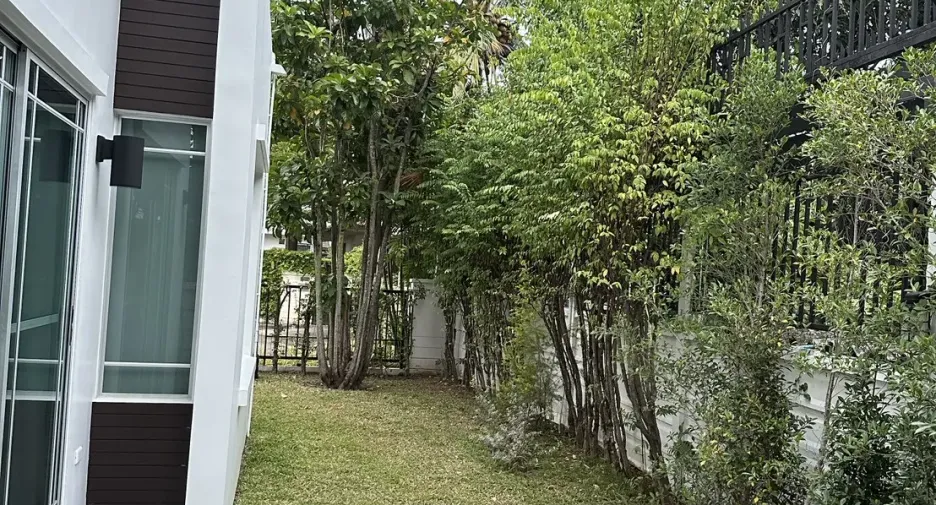 For rent 3 bedrooms house in Mueang Chiang Mai, Chiang Mai