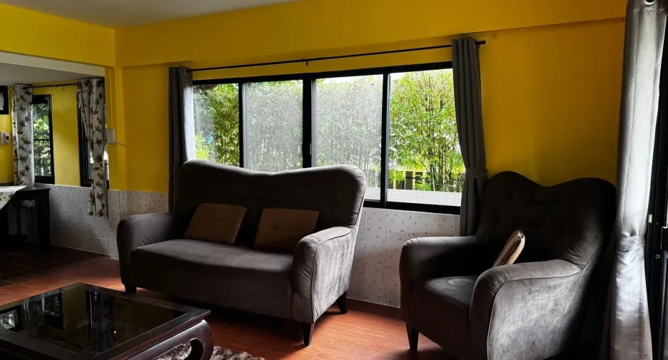 Casa en alquiler de 4 habitaciones en Hang Dong, Chiang Mai