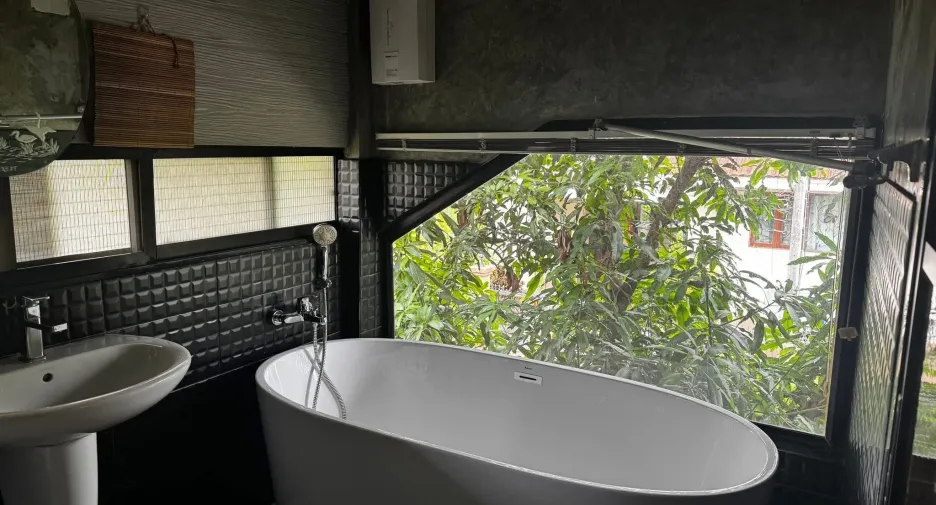Casa en alquiler de 4 habitaciones en Hang Dong, Chiang Mai
