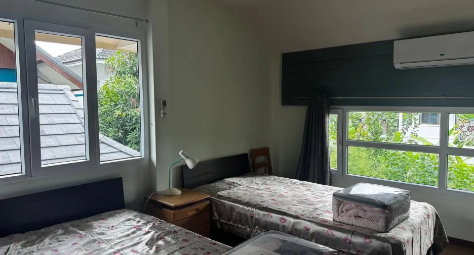 Casa en alquiler de 4 habitaciones en Hang Dong, Chiang Mai