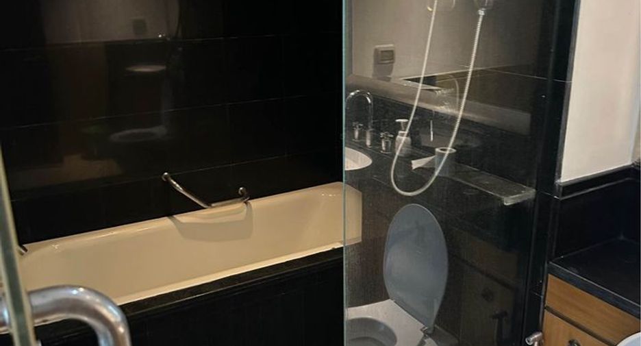 For sale 2 bedrooms condo in Sathon, Bangkok