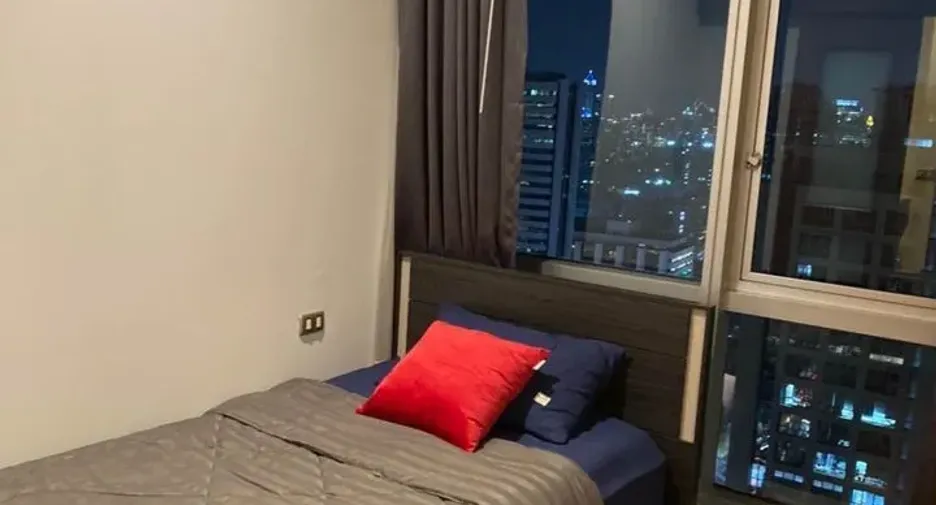 For sale 2 bedrooms condo in Sathon, Bangkok