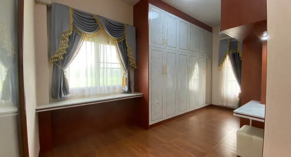 For sale 4 bedrooms villa in Doi Saket, Chiang Mai