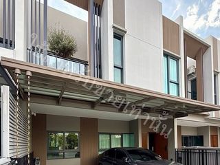 For sale 4 bedrooms house in Taling Chan, Bangkok
