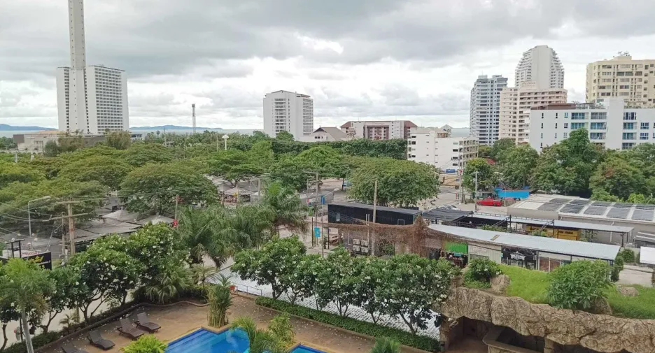 For sale 2 bedrooms condo in Bang Lamung, Chonburi