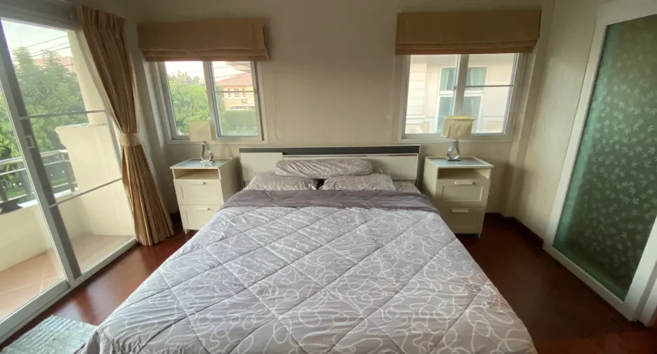 For sale 3 bedrooms house in Min Buri, Bangkok