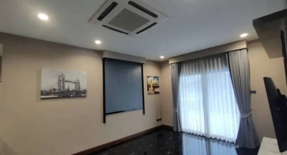 For sale 3 bedrooms house in Hang Dong, Chiang Mai