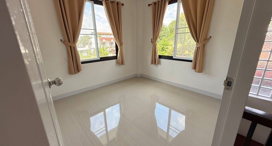 Casa en alquiler de 3 habitaciones en San Sai, Chiang Mai
